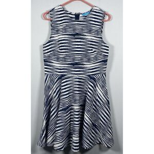 Tori Richard Honolulu Women's Size 8 Dress Fit & Flare Blue White Striped Office